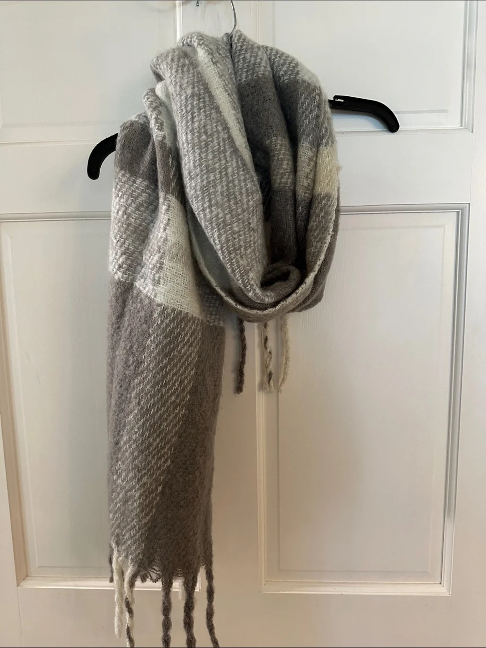 LC Lauren Conrad Plaid Fringe Scarf Wrap in Gray & Cream